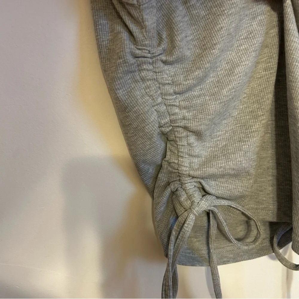 Ribbed Ruched Tank - Picture 2 of 4